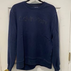 Calvin Klein used crewneck sweater. Good condition.